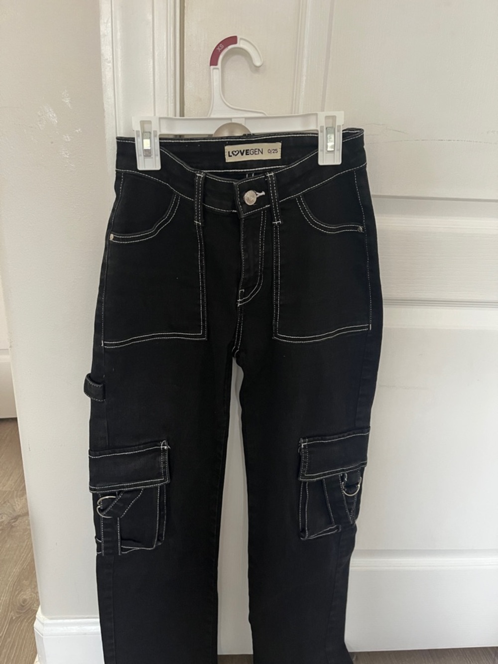 Love Black Straight-Leg Cargo Jeans with Contrast Stitching